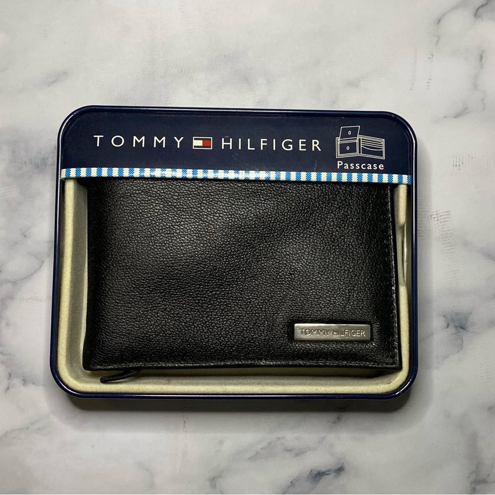 Mens Black Tommy Hilfiger Wallet